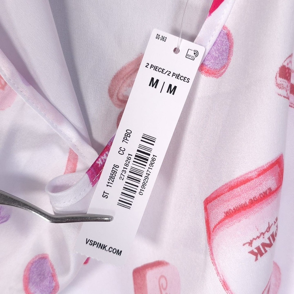 VICTORIA'S SECRET PINK New MEDIUM Pajama Set Satin Cami Shorts Makeup Print Logo - Picture 16 of 16